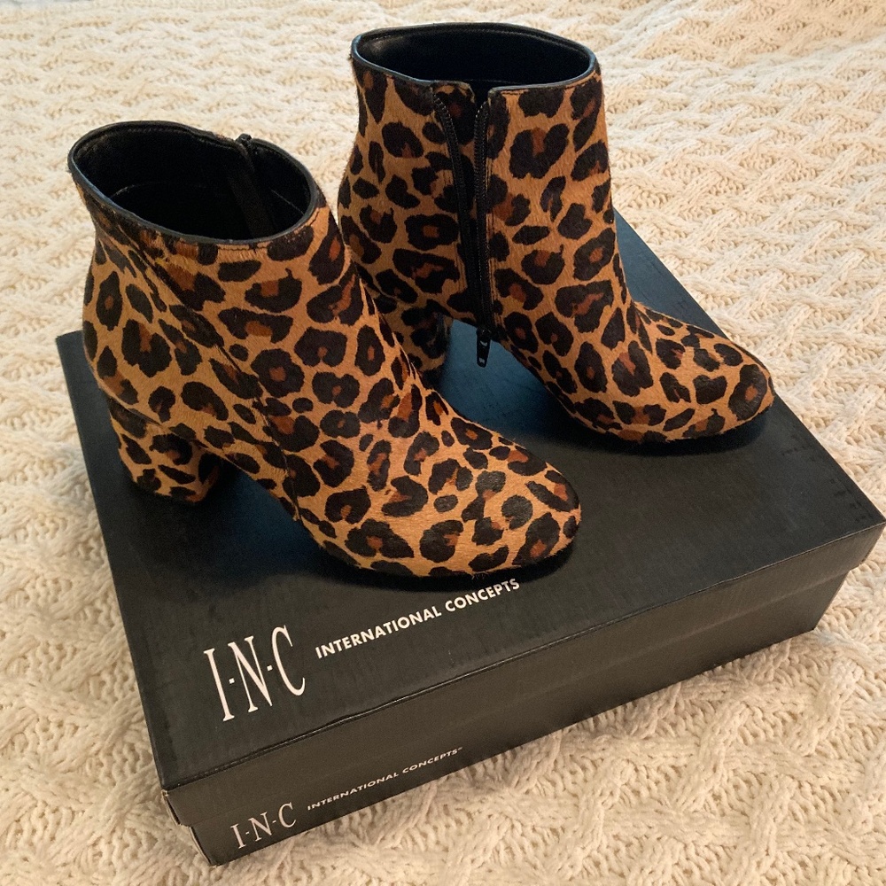 =^.^= NIB INC Leopard Pony Hair Ankle Booties Sz 5